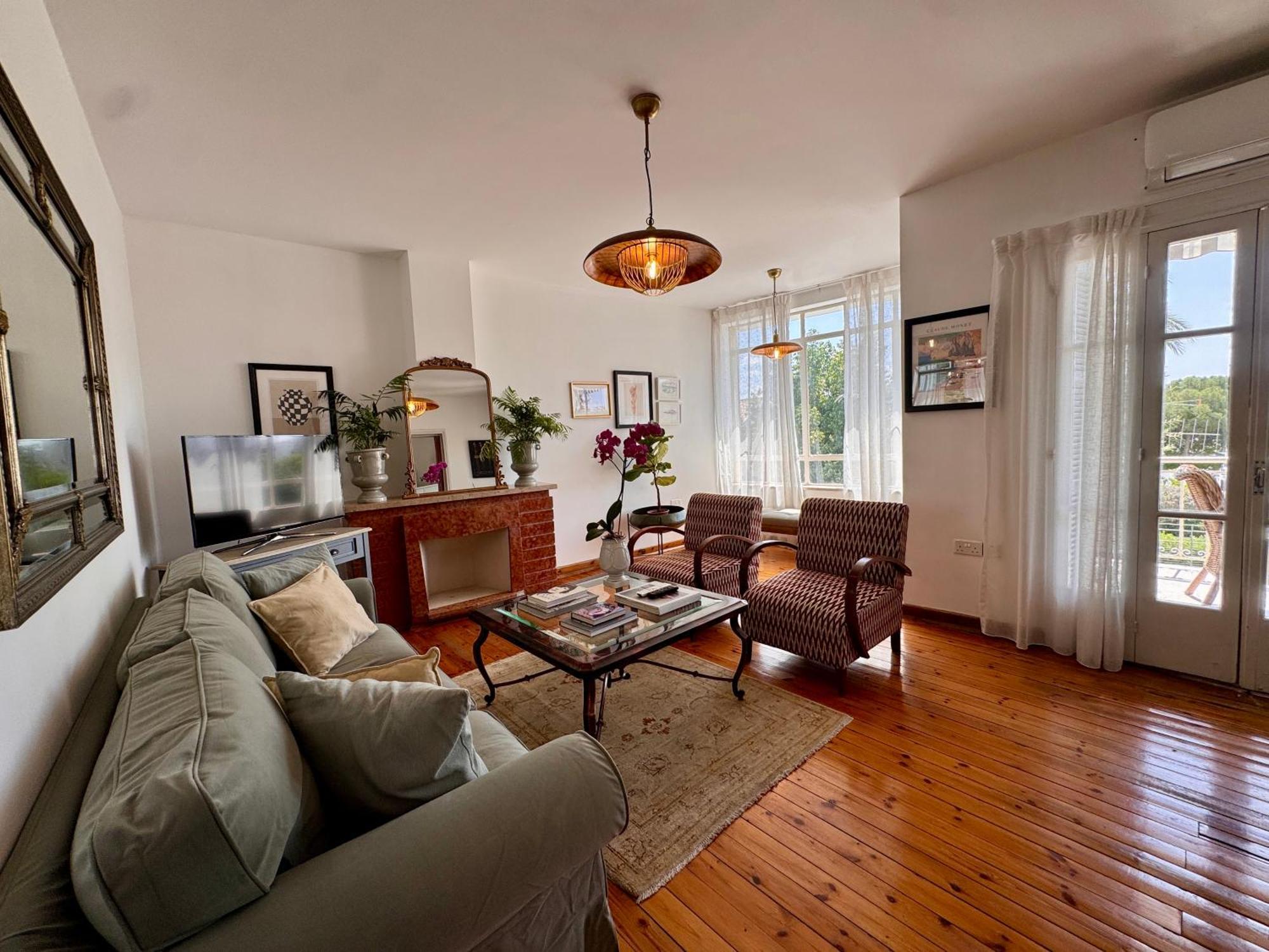Liberty House - Central Two Bedroom Apartments ニコシア エクステリア 写真